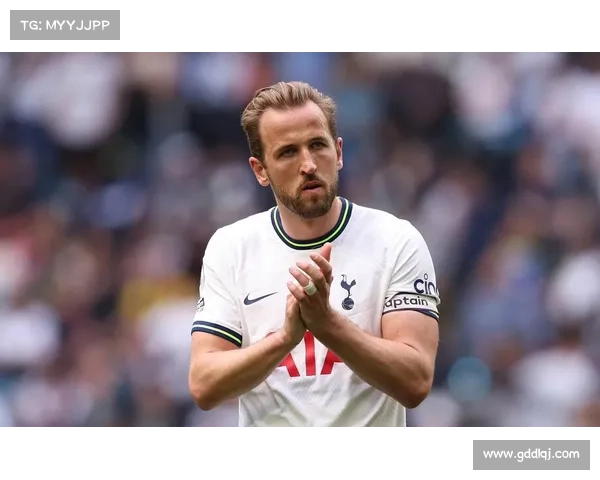 哈里凯恩：从英格兰锋线支柱到全球足坛影响力的崛起之路